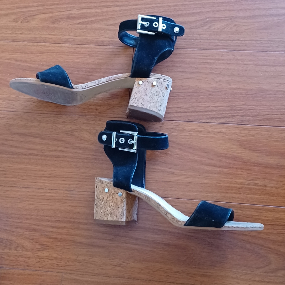 Vince Camuto Cork Suede Black block Heel Sandals 9 Goth strappy shoe Festival